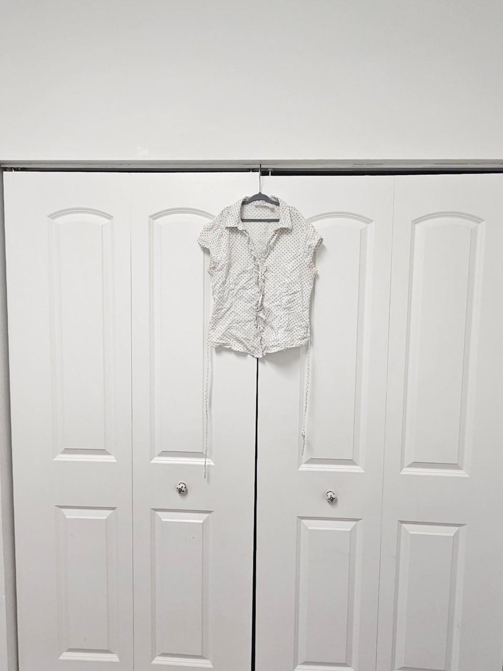 White Polka Dot Tie-Front Short Sleeve Blouse (With Free A GIFT)